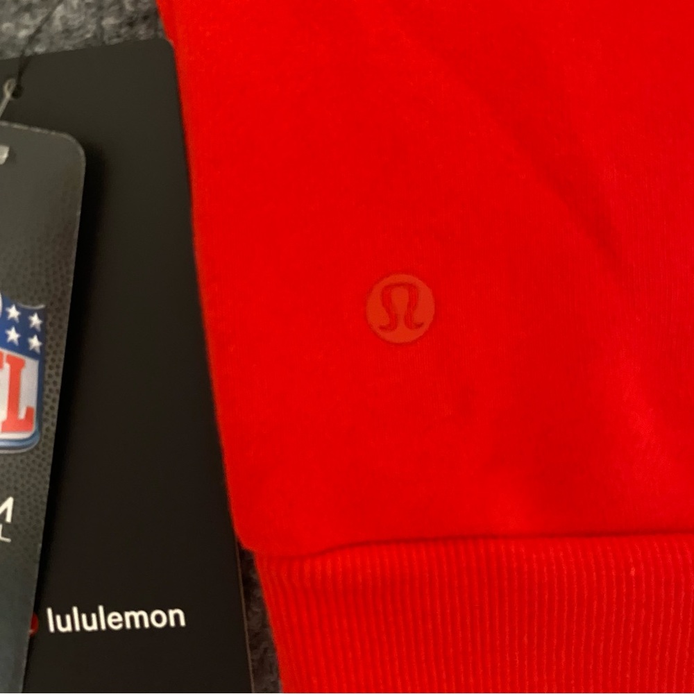 Lululemon x NFL Kansas City Chiefs Steady State Crew Mens M Red Sweatshirt NWT - Picture 8 of 11